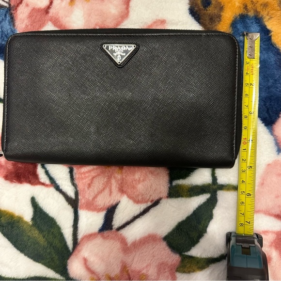 Authentic Prada Leather Continental Wallet - Picture 11 of 11